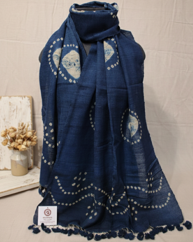 Shreebhori Bhujodi Handwoven Stole — Exclusively at Shaanvi’s Boutique